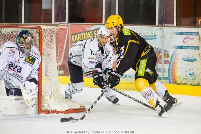 Photo hockey  -  - Sur le bon chemin