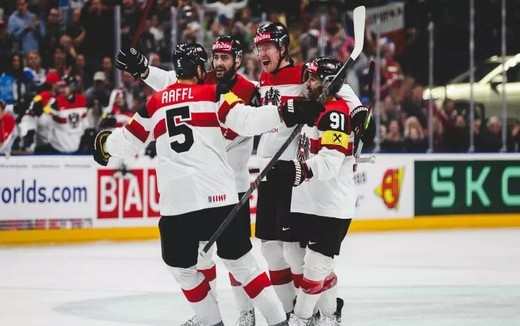 Photo hockey Championnats du monde -  : Finlande (FIN) vs Autriche (AUT) - Wunder auf Eis