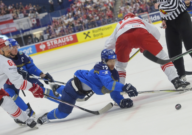 Photo hockey Championnats du monde -  : Kazakhstan (KAZ) vs Pologne (POL) - Les Polonais relgus