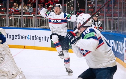 Photo hockey Championnats du monde -  : Slovenie (SLO) vs Norvge (NOR) - Le match de la peur