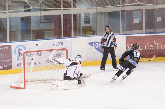 Photo hockey Coupe de France - Coupe de France : 1/16me  : Tours  vs Angers  - Dfaite tourangelle sans rougir en Coupe de France