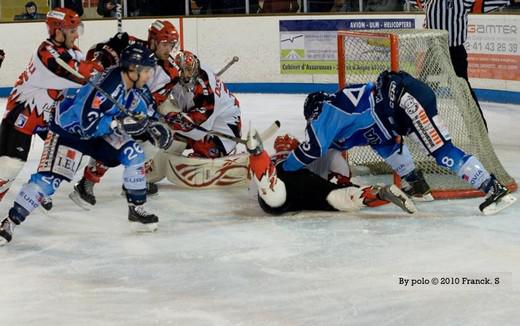 Photo hockey Coupe de France - Coupe de France : 1/4 de finale : Angers  vs Neuilly/Marne - Un train de retard...