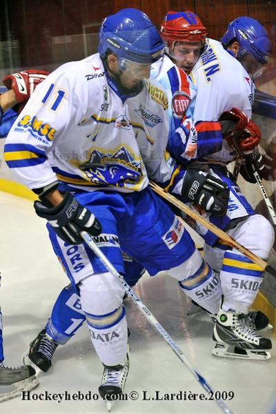 Photo hockey Coupe de France - Coupe de France : 16me de finale : Lyon vs Villard-de-Lans - Quand le petit poucet nest pas celui que lon croit ! 