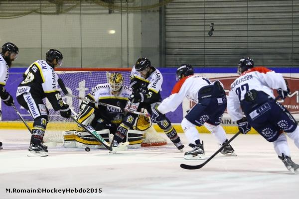 Photo hockey Coupe de la Ligue ARCHIVES - Coupe de la Ligue : 1/4 de finale, retour : Rouen vs Angers  - a passe