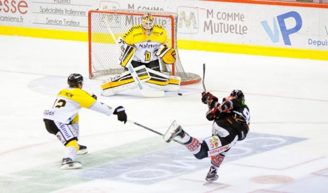 Photo hockey Coupe de la Ligue ARCHIVES - Coupe de la Ligue : 1/8 me, 4me journe : Amiens  vs Rouen - Amiens inflige sa premire dfaite  Rouen 