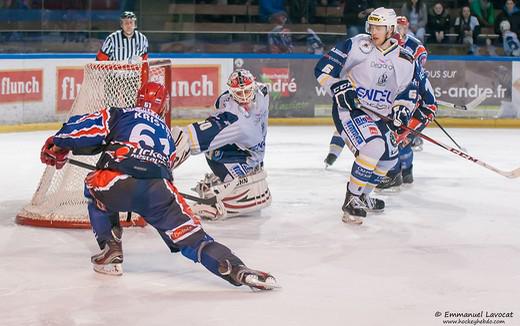 Photo hockey Division 1 - D1 : 1/4 de finale, match 2 : Lyon vs Dunkerque - Lyon galise