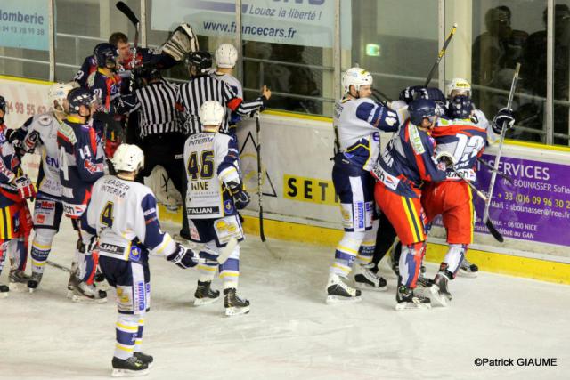 Photo hockey Division 1 - D1 : 16me journe : Nice vs Dunkerque - Hold-up niois 