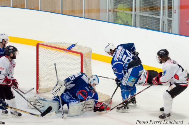 Photo hockey Division 1 - D1 : 19me journe : Reims vs Toulouse-Blagnac - Deux points qui valent de lor !