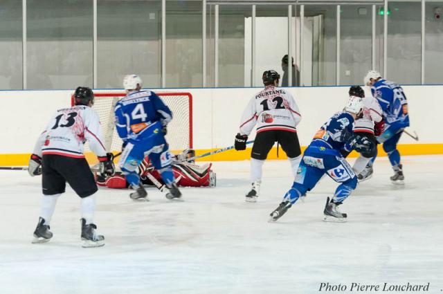 Photo hockey Division 1 - D1 : 19me journe : Reims vs Toulouse-Blagnac - Deux points qui valent de lor !