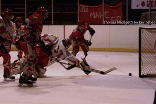 Photo hockey Division 1 - D1 : 8me journe : Amnville vs Valence - Sur le fil du rasoir