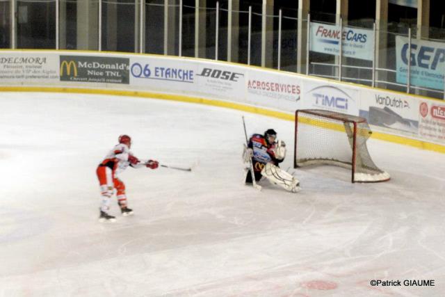 Photo hockey Division 1 - D1 : 9me journe : Nice vs Amnville - Pas terrible !