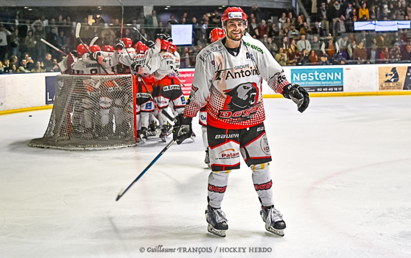 Photo hockey Division 1 - Division 1 - 1/2 de Finale match 3 : Nantes vs Cholet  - Cholet achve la srie face  Nantes et file en Finale 