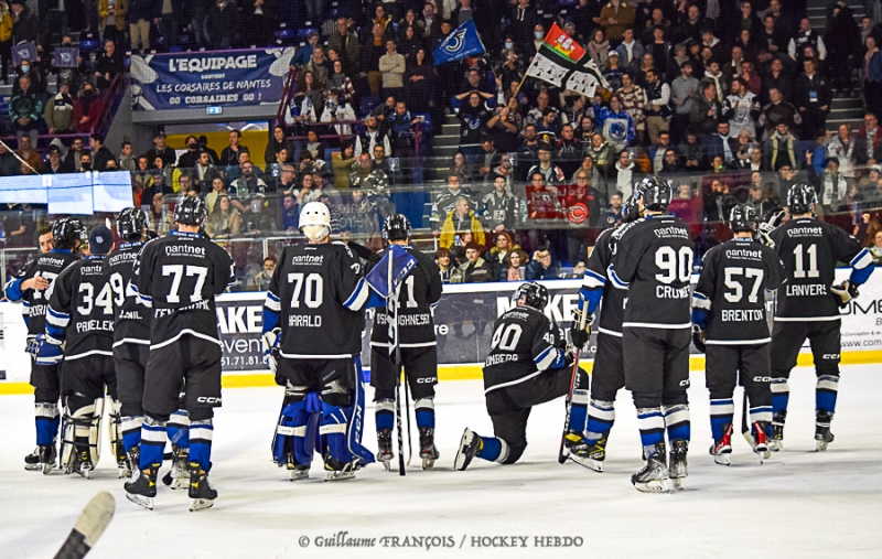 Photo hockey Division 1 - Division 1 - 1/2 de Finale match 3 : Nantes vs Cholet  - Cholet achve la srie face  Nantes et file en Finale 