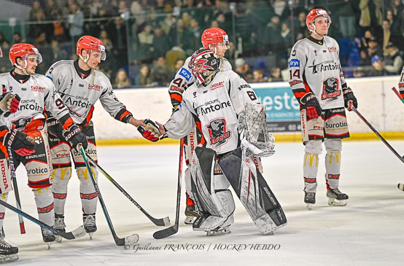 Photo hockey Division 1 - Division 1 - 1/4 de Finale - Match 2 : Nantes vs Cholet  - Les Corsaires de Nantes enfoncent le clou face  Cholet 