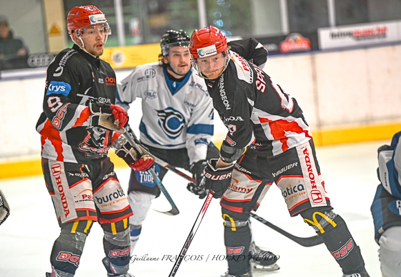 Photo hockey Division 1 - Division 1 - 1/4 de Finale - Match 3 : Cholet  vs Nantes - Cholet reprend l