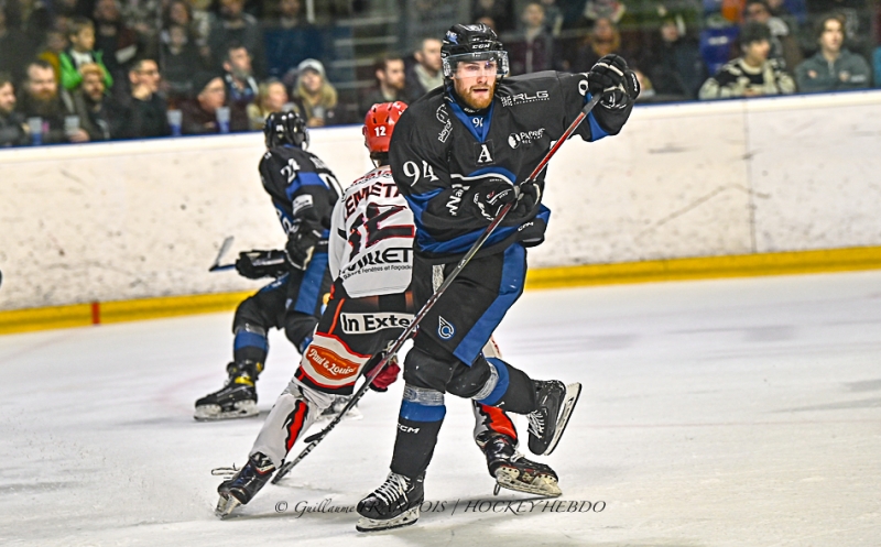 Photo hockey Division 1 - Division 1 - 1/4 de Finale - Match 3 : Nantes vs Cholet  - Nantes remporte la 1re manche