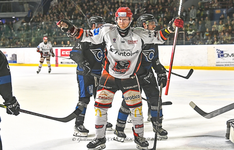 Photo hockey Division 1 - Division 1 - 1/4 de Finale - Match 3 : Nantes vs Cholet  - Nantes remporte la 1re manche