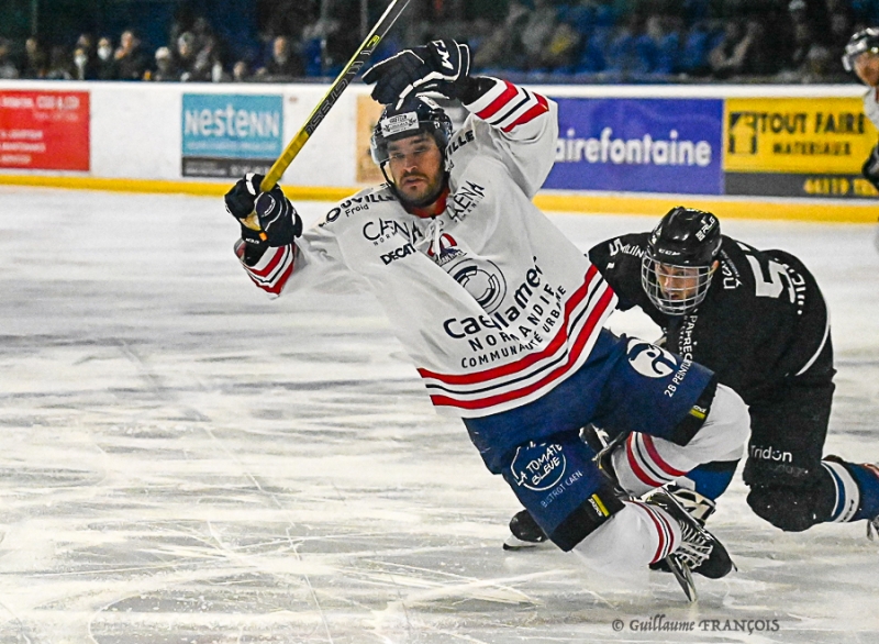 Photo hockey Division 1 - Division 1 - 1/4 de Finale match 2 : Nantes vs Caen  - Les Corsaires de Nantes coulent les drakkars et mnent la srie