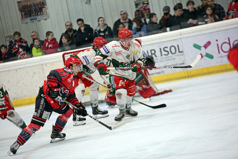 Photo hockey Division 1 - Division 1 - 1/4 de Finale match 3 : Neuilly/Marne vs Mont-Blanc - Neuilly force un 4me match!