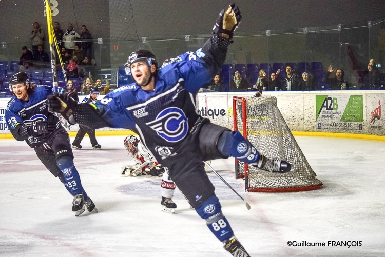 Photo hockey Division 1 - Division 1 : 10me journe : Nantes vs Brianon  - Nantes renoue enfin avec la victoire  domicile