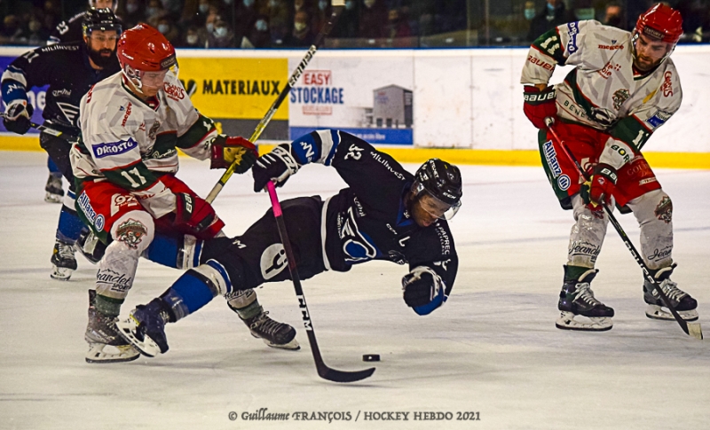 Photo hockey Division 1 - Division 1 : 11me journe : Nantes vs Mont-Blanc - Nouvelle chute pour Nantes face au Mont-Blanc