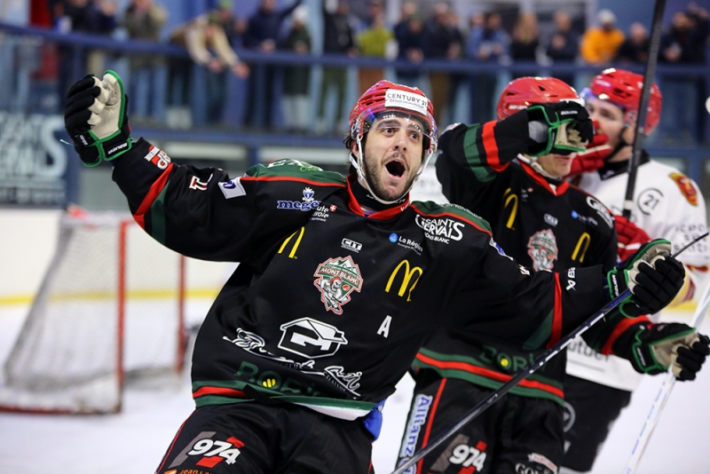 Photo hockey Division 1 - Division 1 : 13me journe : Mont-Blanc vs Meudon - Les Comtes rsistent au froid