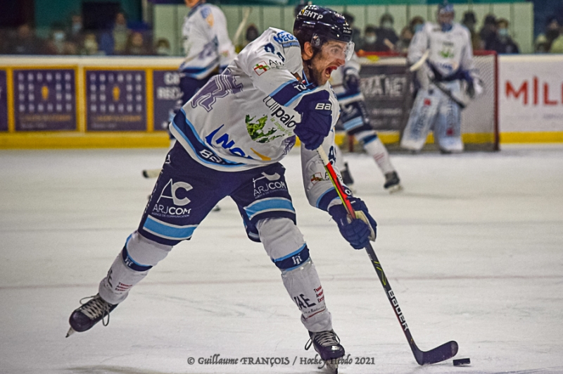 Photo hockey Division 1 - Division 1 : 13me journe : Nantes vs Tours  - Les Nantais simposent au forceps