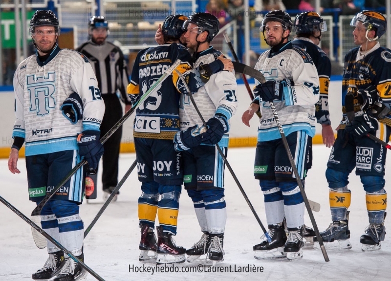 Photo hockey Division 1 - Division 1 : 14me journe : Villard-de-Lans vs Tours  - Les Ours chouent aux pieds des Remparts !