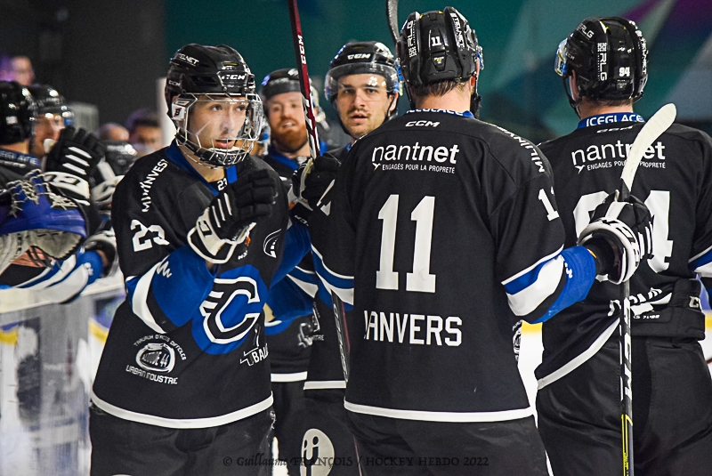 Photo hockey Division 1 - Division 1 : 15me journe : Nantes vs Brest  - Nantes impose sa loi  domicile et fait chuter le leader Brest