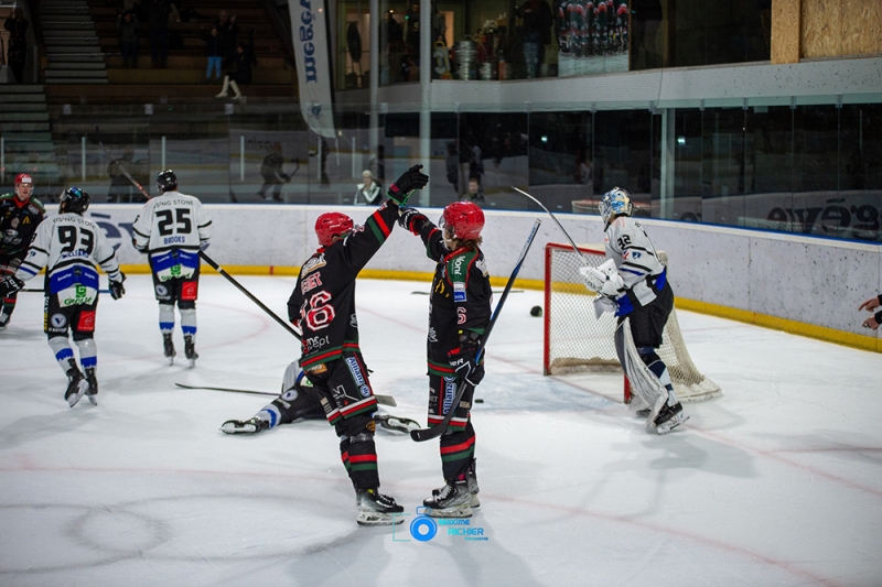 Photo hockey Division 1 - Division 1 : 18me journe : Mont-Blanc vs Courchevel-Mribel-Pralognan - Un succs important pour Mont-Blanc