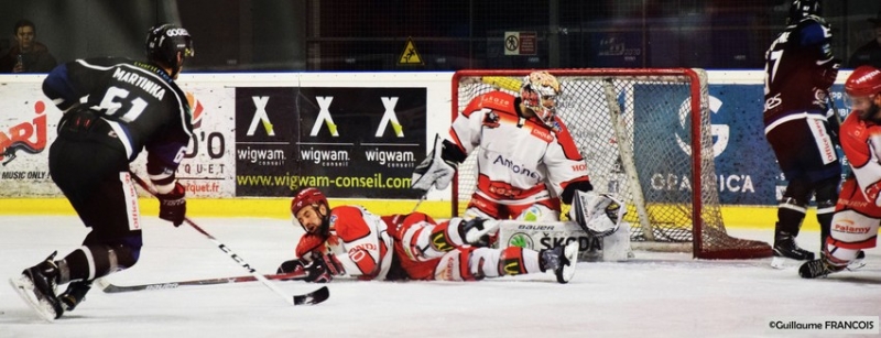 Photo hockey Division 1 - Division 1 : 18me journe : Nantes vs Cholet  - Nantes remporte le Derby de lOuest 