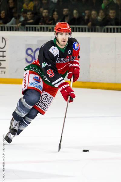 Photo hockey Division 1 - Division 1 : 19me journe : Anglet vs Cholet  - LHormadi dans le tempo pour 2014