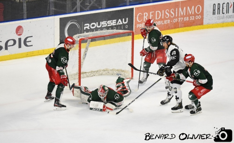 Photo hockey Division 1 - Division 1 : 19me journe : Cergy-Pontoise vs Nantes - Victoire des Jokers sur le fil