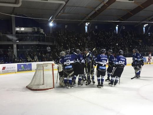 Photo hockey Division 1 - Division 1 : 19me journe : Nantes vs Courbevoie  - Les Nantais simposent avec srieux