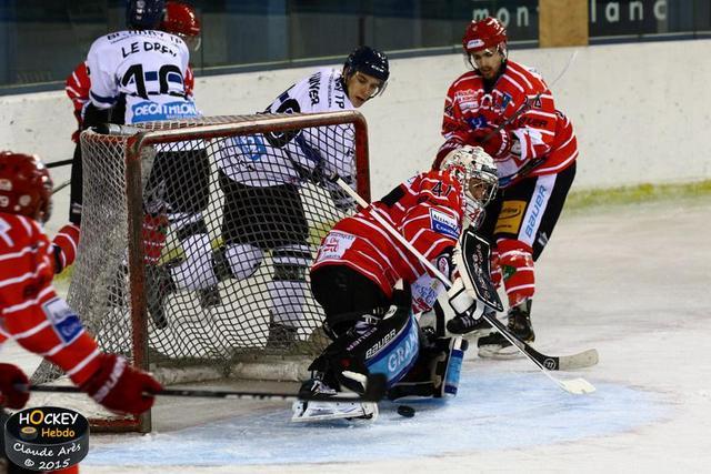 Photo hockey Division 1 - Division 1 : 1re journe : Mont-Blanc vs Nantes - Quelle combativit !