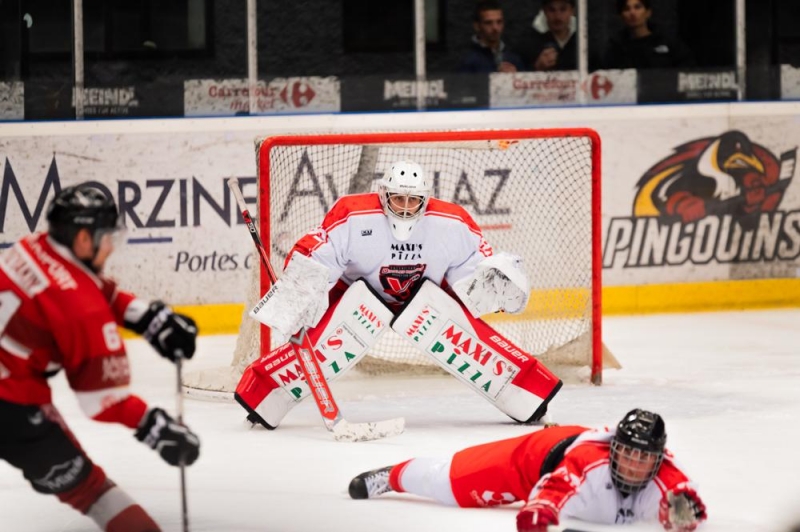 Photo hockey Division 1 - Division 1 : 1re journe : Morzine-Avoriaz vs Valenciennes - Premier succs pour les Pingouins