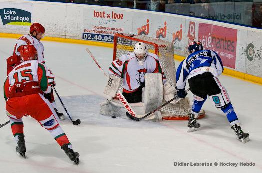 Photo hockey Division 1 - Division 1 : 20me journe : Nantes vs Courbevoie  - Un match de gardiens !