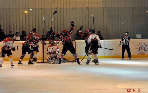 Photo hockey Division 1 - Division 1 : 20me journe : Neuilly/Marne vs Nice - La charge des Bisons