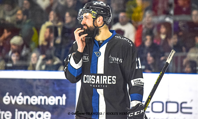 Photo hockey Division 1 - Division 1 : 22me journe : Nantes vs Caen  - Caen bat Nantes et se replace dans la course aux Playoffs