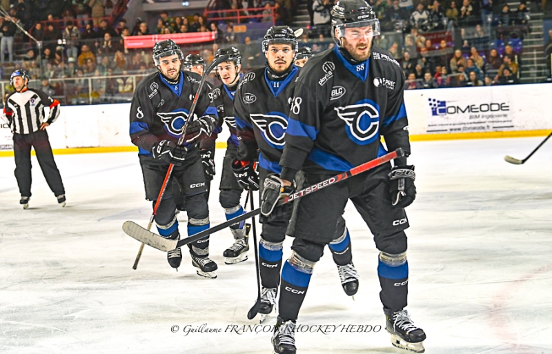 Photo hockey Division 1 - Division 1 : 24me journe : Nantes vs Brest  - Nantes en dmonstration face  Brest