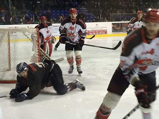 Photo hockey Division 1 - Division 1 : 24me journe : Nantes vs Neuilly/Marne - Lenfer pour Nantes