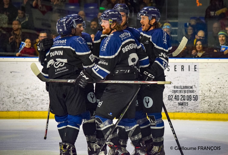 Photo hockey Division 1 - Division 1 : 25me journe : Nantes vs Dunkerque - Nantes remporte la bataille des Corsaires et prend la direction des Playoffs