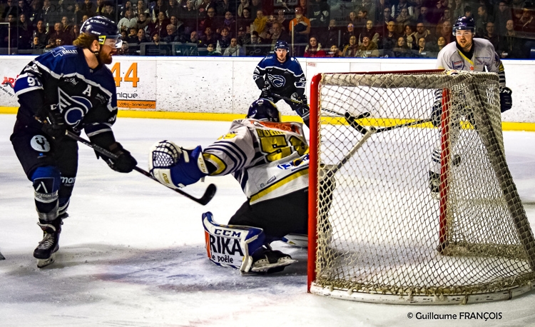 Photo hockey Division 1 - Division 1 : 25me journe : Nantes vs Dunkerque - Nantes remporte la bataille des Corsaires et prend la direction des Playoffs