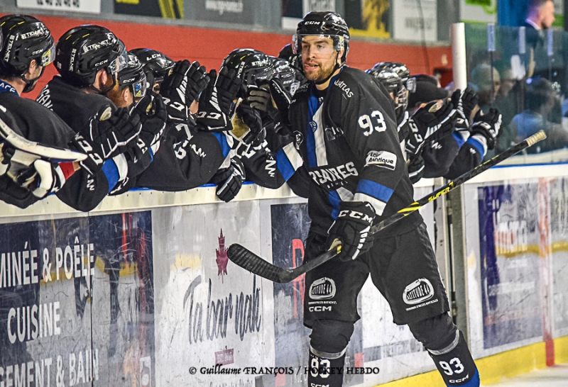 Photo hockey Division 1 - Division 1 : 26me journe : Nantes vs Brest  - Nantes sincline face  Brest et sort par la petite porte