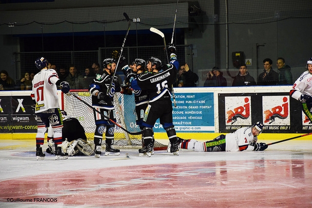 Photo hockey Division 1 - Division 1 : 26me journe : Nantes vs Caen  - Les Nantais raflent la 4me place