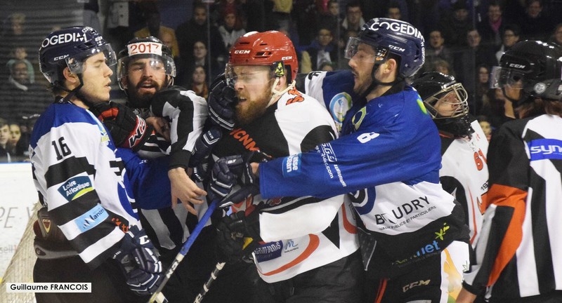 Photo hockey Division 1 - Division 1 : 26me journe : Nantes vs Neuilly/Marne - D1 : Baroud dHonneur pour les Nantais