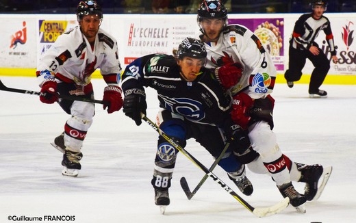 Photo hockey Division 1 - Division 1 : 3me journe : Nantes vs Brianon  - Les Nantais font vivre lenfer aux Diables rouges