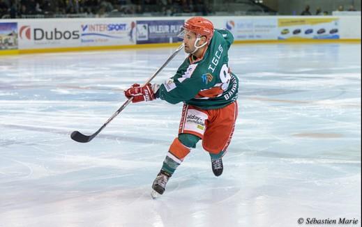 Photo hockey Division 1 - Division 1 : 4me journe : Anglet vs La Roche-sur-Yon - La Roche fait trbucher l