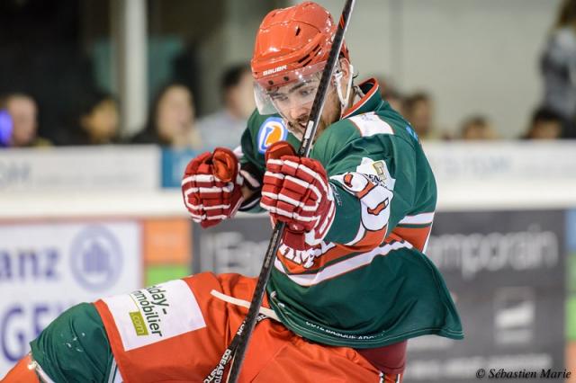 Photo hockey Division 1 - Division 1 : 4me journe : Anglet vs La Roche-sur-Yon - La Roche fait trbucher l