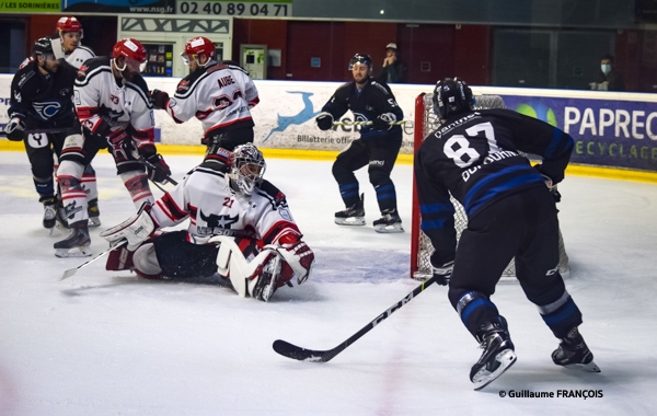 Photo hockey Division 1 - Division 1 : 4me journe : Nantes  vs Neuilly/Marne - Nantes chasse le Bison et assure lessentiel  domicile